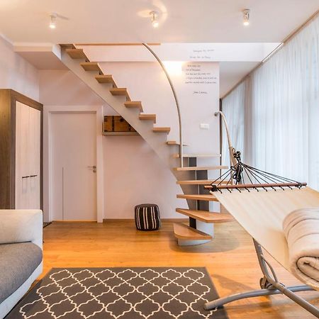 Central 2-Level Penthouse With Terrace And Free Parking Рига Екстер'єр фото