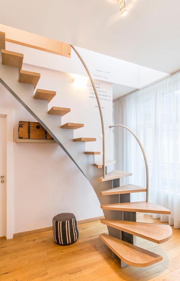 Central 2-Level Penthouse With Terrace And Free Parking Рига Екстер'єр фото