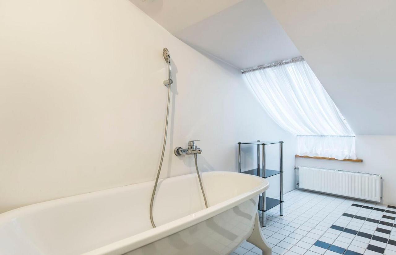 Central 2-Level Penthouse With Terrace And Free Parking Рига Екстер'єр фото