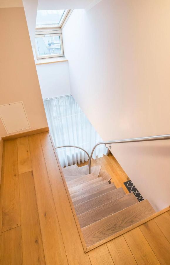 Central 2-Level Penthouse With Terrace And Free Parking Рига Екстер'єр фото