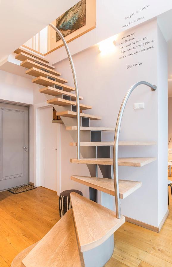 Central 2-Level Penthouse With Terrace And Free Parking Рига Екстер'єр фото